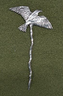 Raven shawl stick